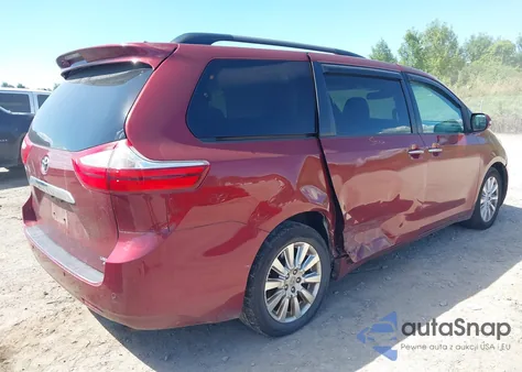 2015 Toyota Sienna Limited Premium 7 Passenger z USA, uszkodzony, nr VIN 5TDDK3DC4FS112923